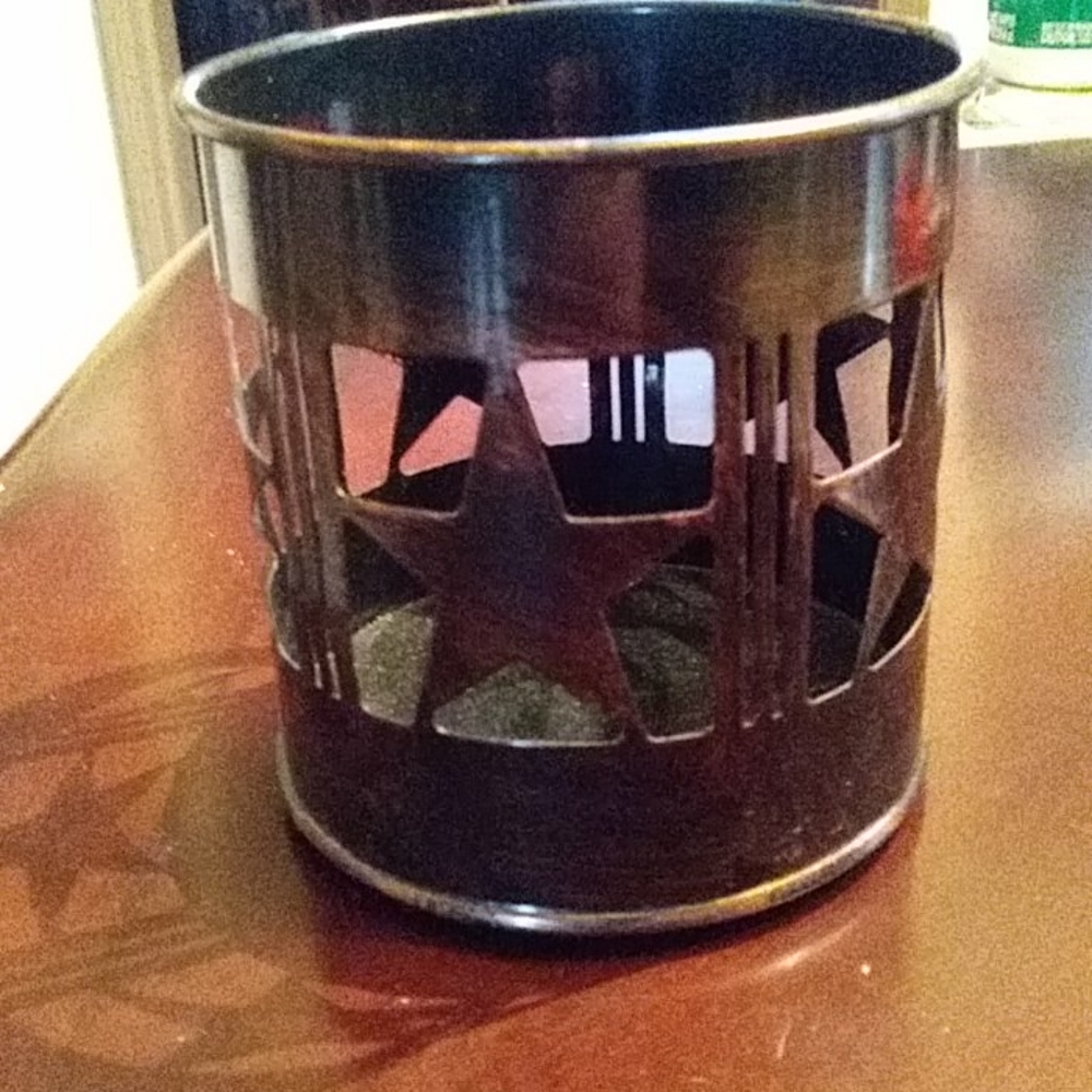 Candle holder